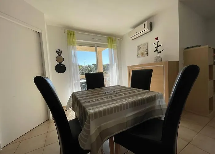 Lejlighed Confort 2-4 Pers 500 M De La Avec Piscine Et Wifi Santa-Maria-Poggio (Corsica)