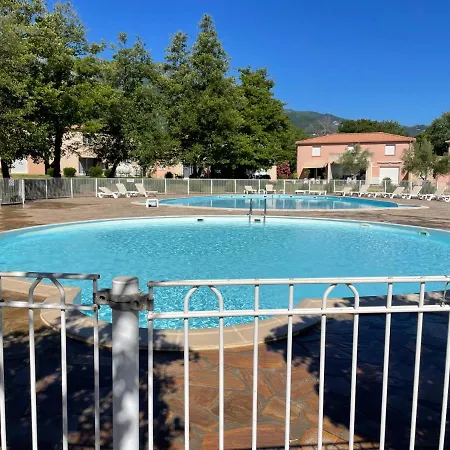 Confort 2-4 Pers 500 M De La Avec Piscine Et Wifi, Clim * Santa-Maria-Poggio (Corsica)
